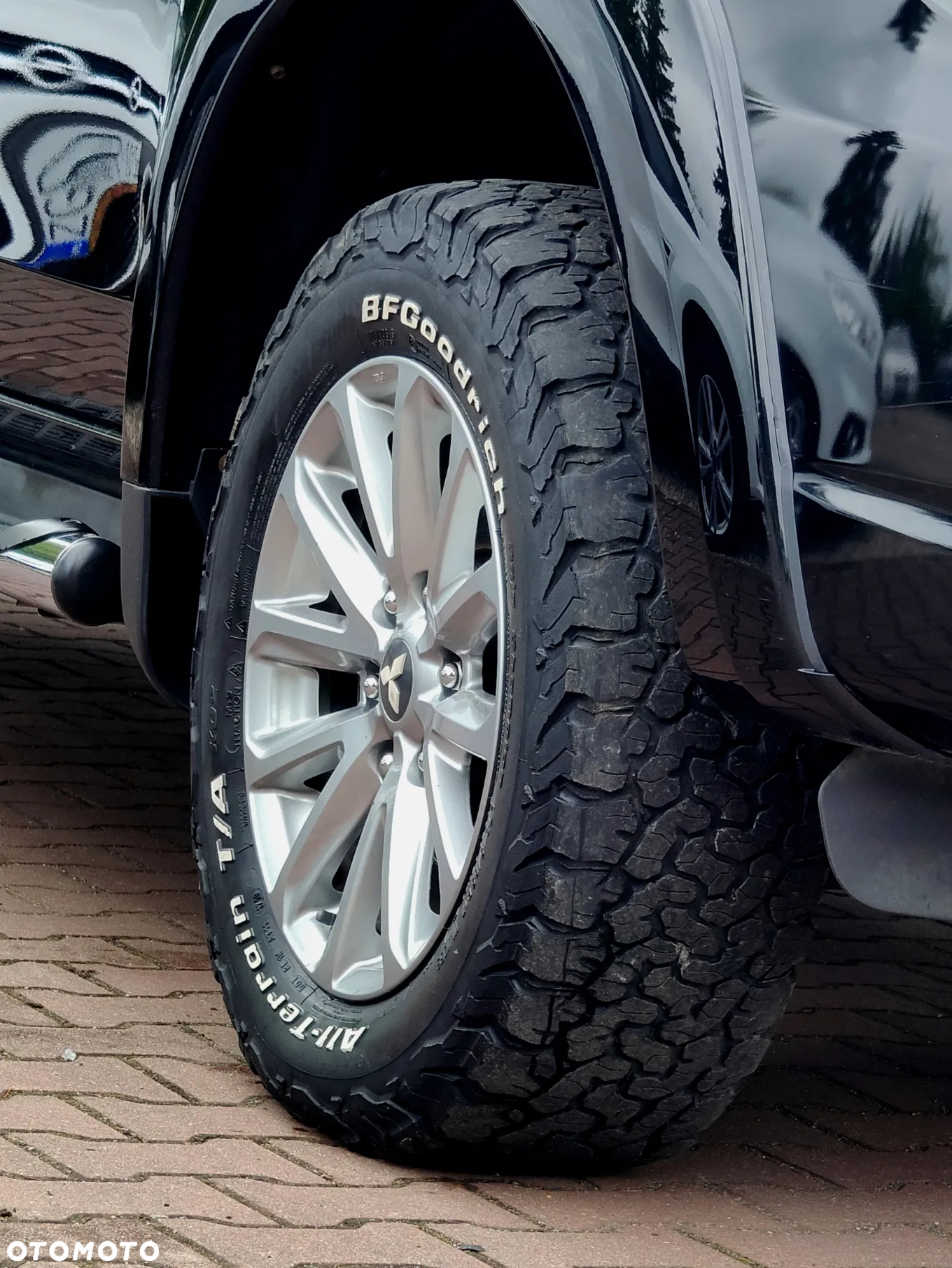 Mitsubishi L200 2.4 d DC Black Edition EU6 - 12