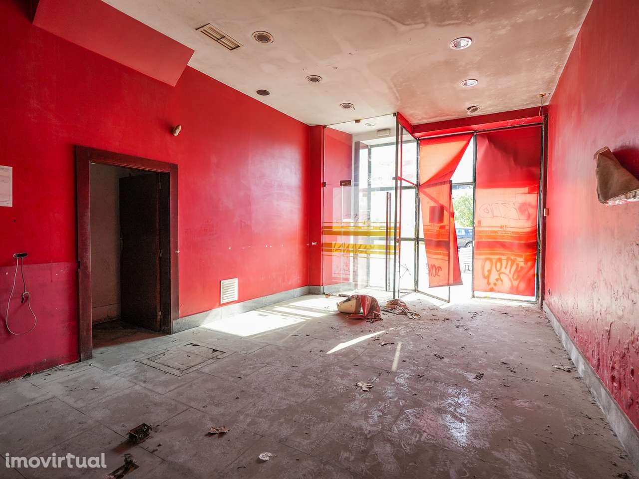 Prédio - Grande imagem: 2/42