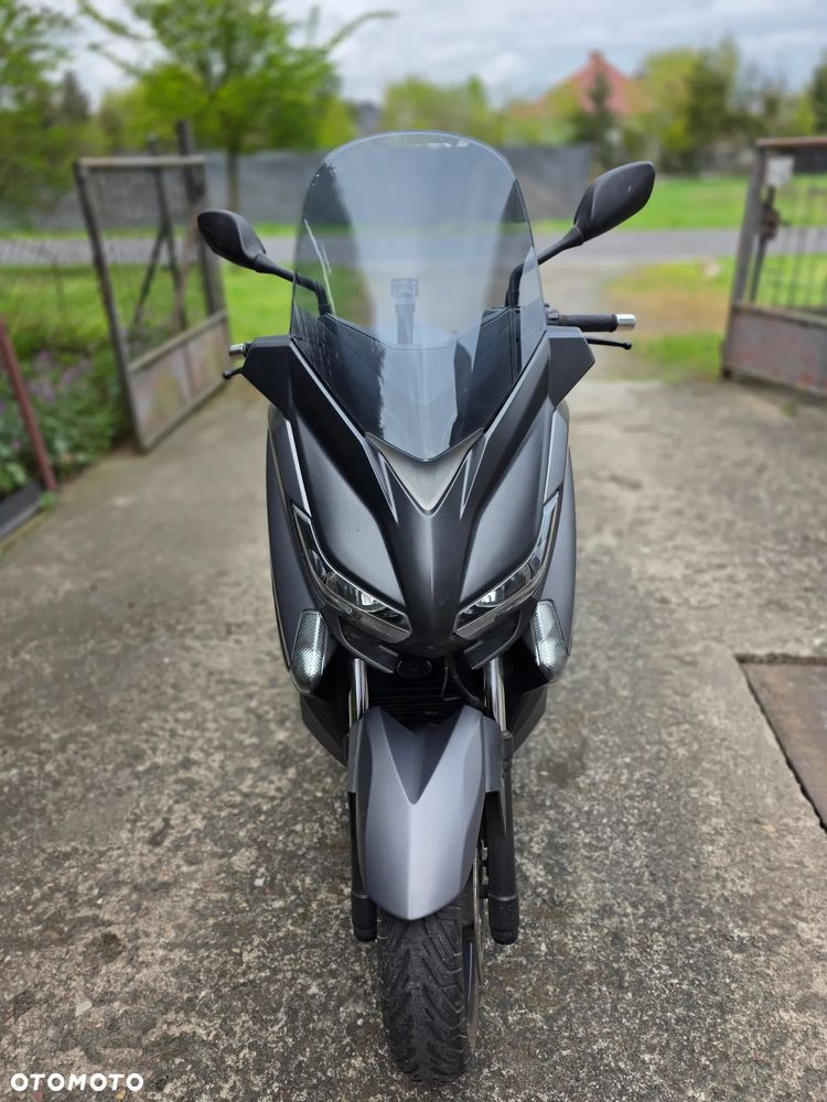 Yamaha X-max - 3