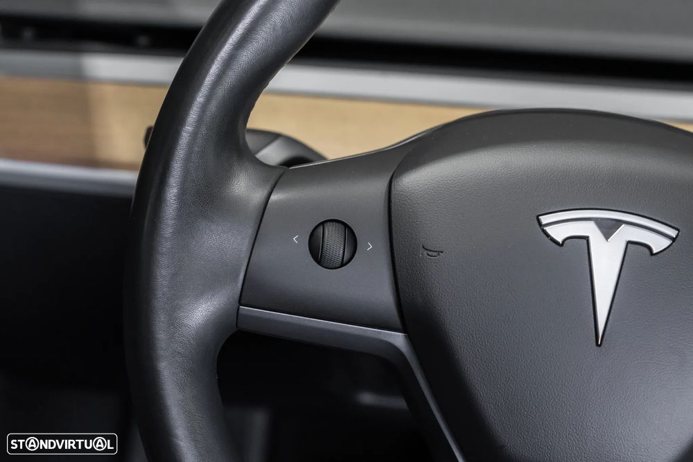 Tesla Model 3 Performance Dual Motor AWD - 11