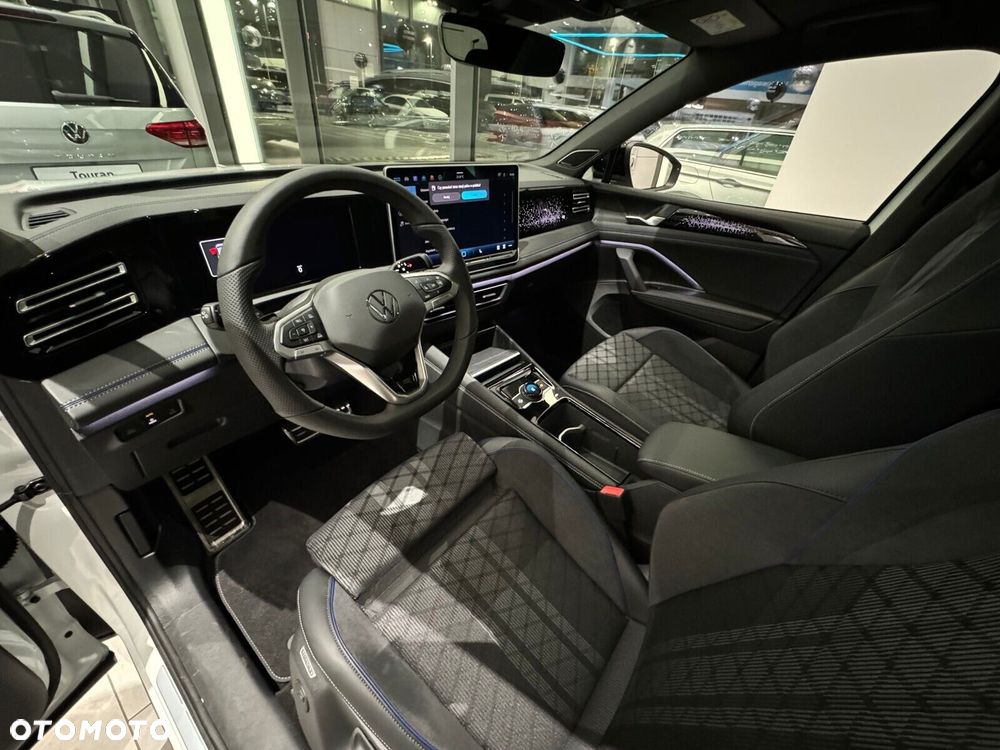 Volkswagen Tiguan - 13
