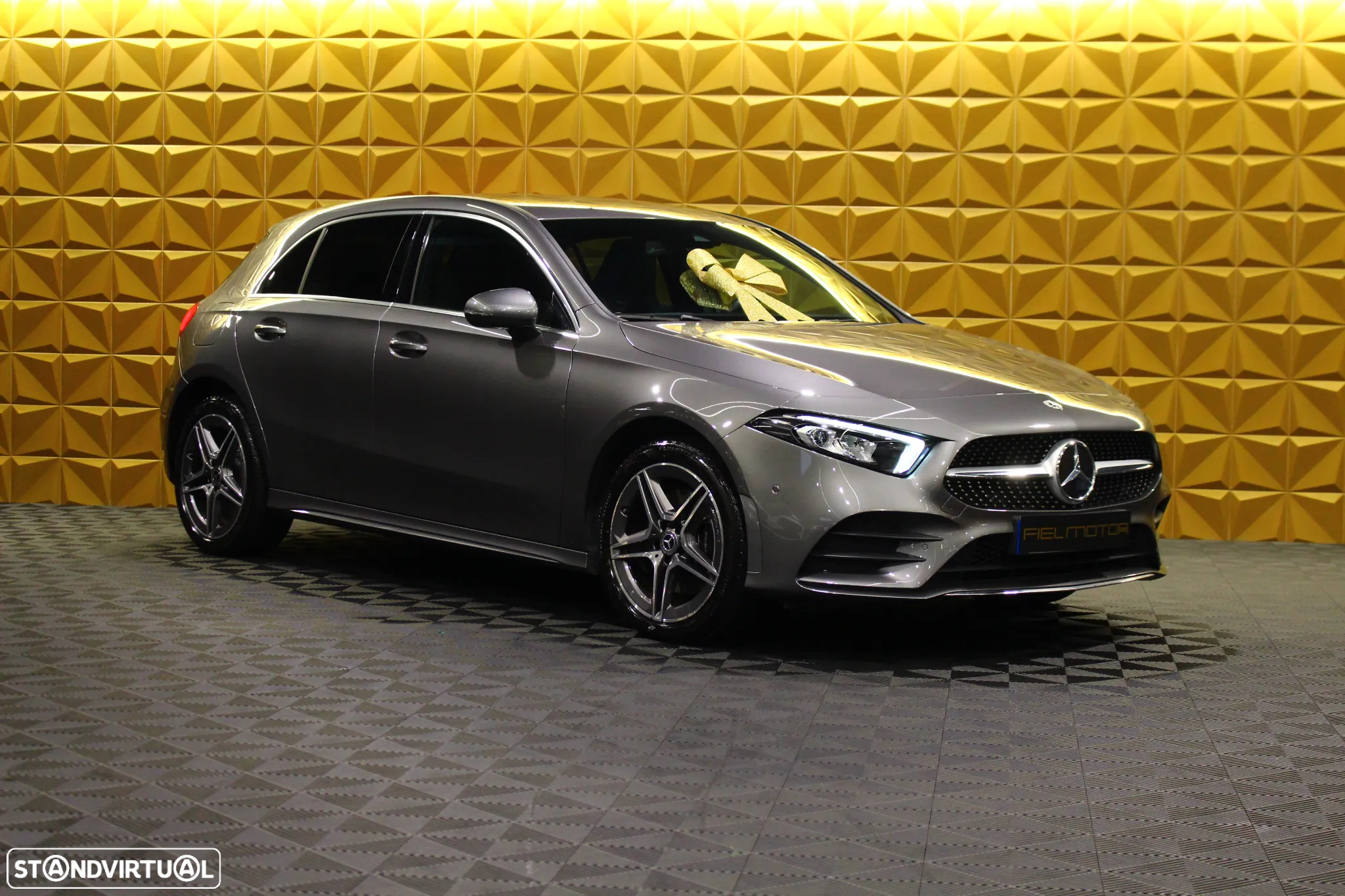 Mercedes-Benz A 250 e AMG Line - 4