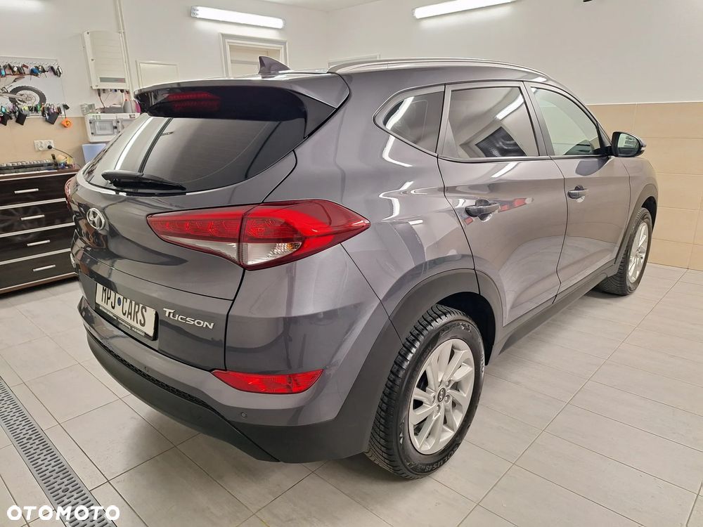 Hyundai Tucson blue 1.6 GDi 2WD Navi - 12