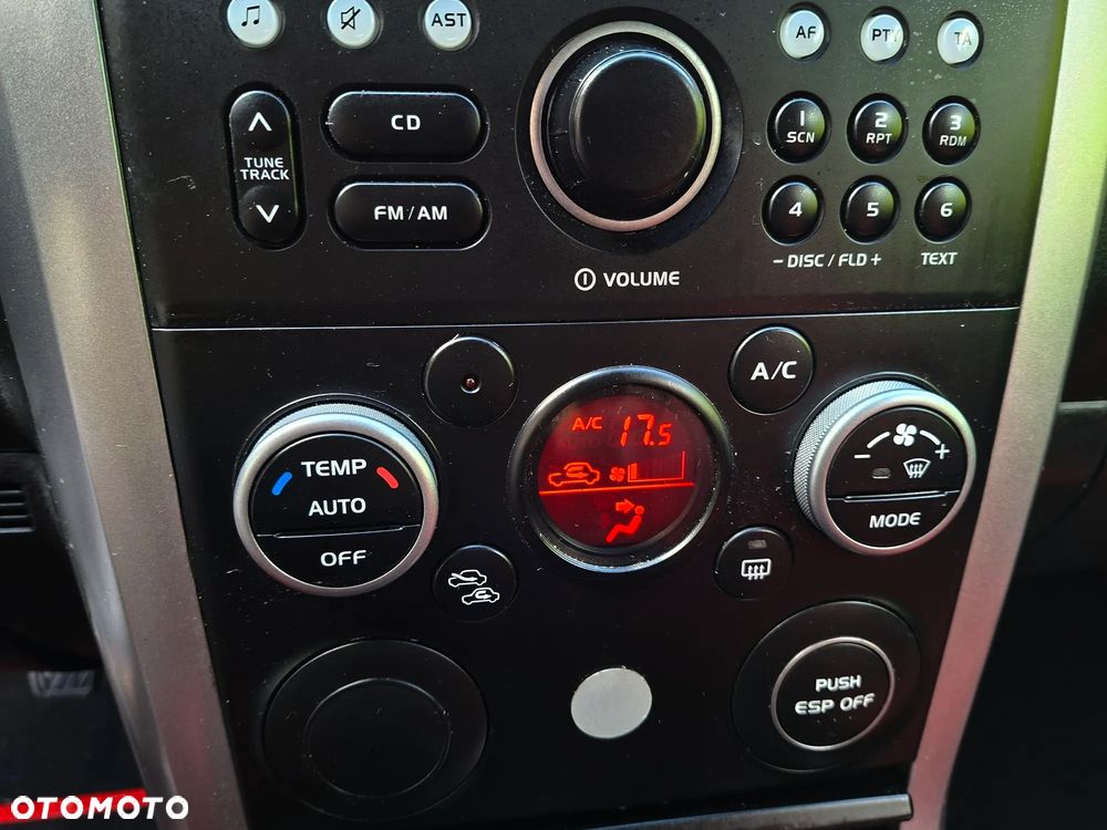 Suzuki Vitara - 22