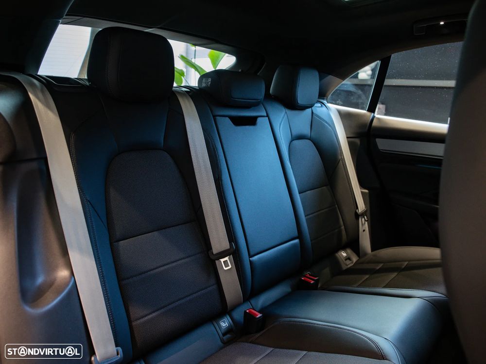 Porsche Macan Electric 4 - 41