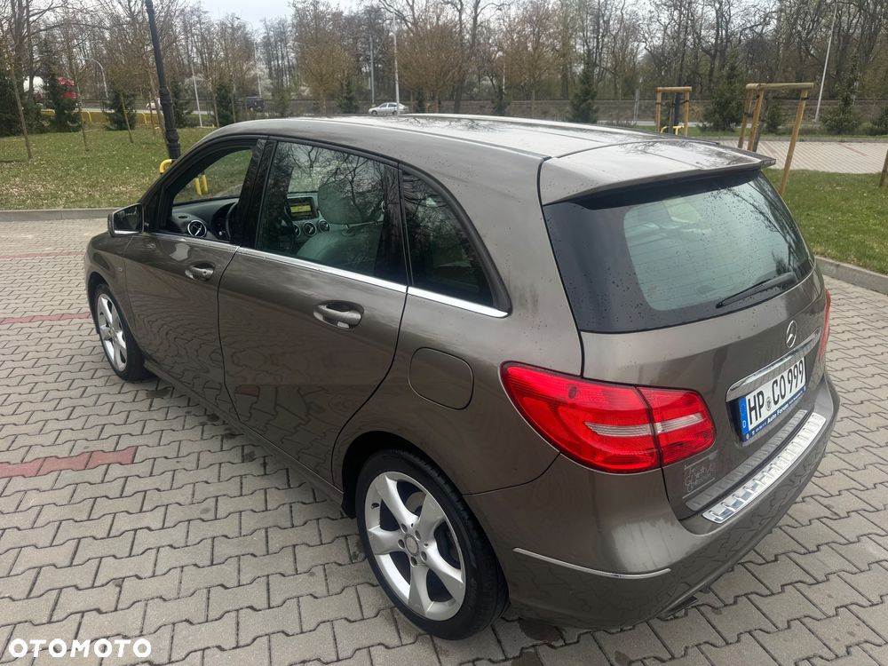 Mercedes-Benz Klasa B 180 BlueEFFICIENCY Edition Style - 7