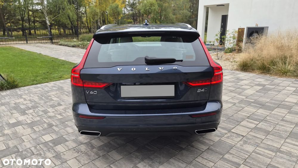 Volvo V60 Cross Country 2020 photo 2