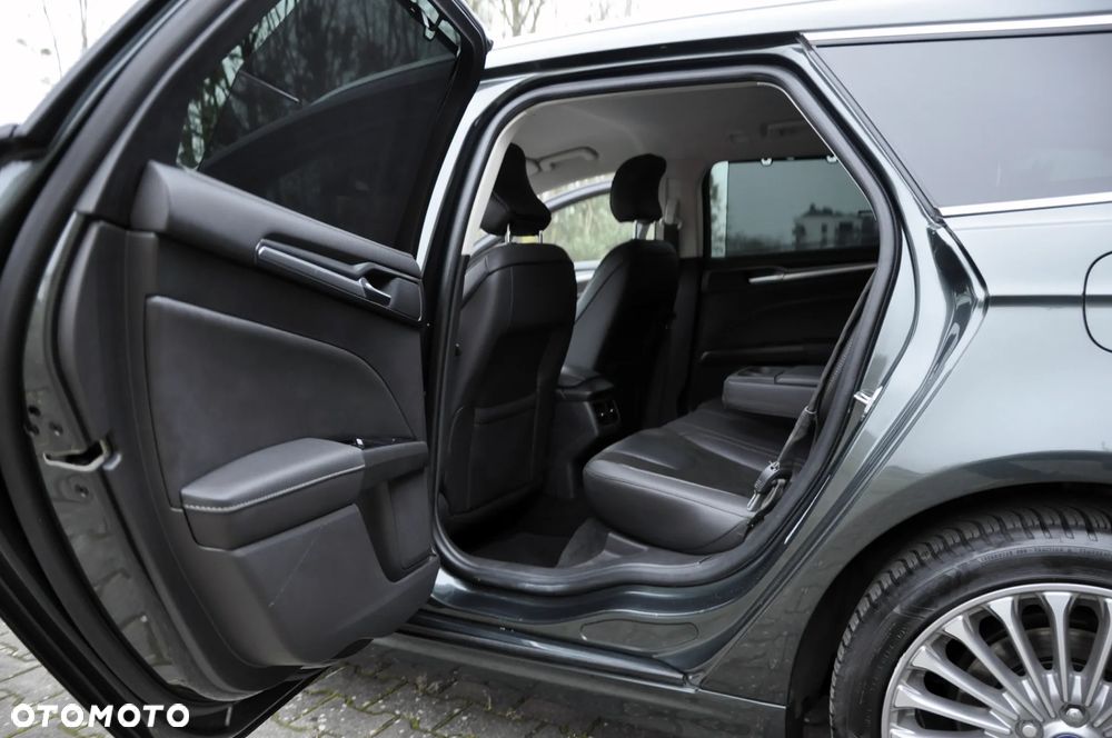 Ford Mondeo 2.0 TDCi Titanium PowerShift - 33