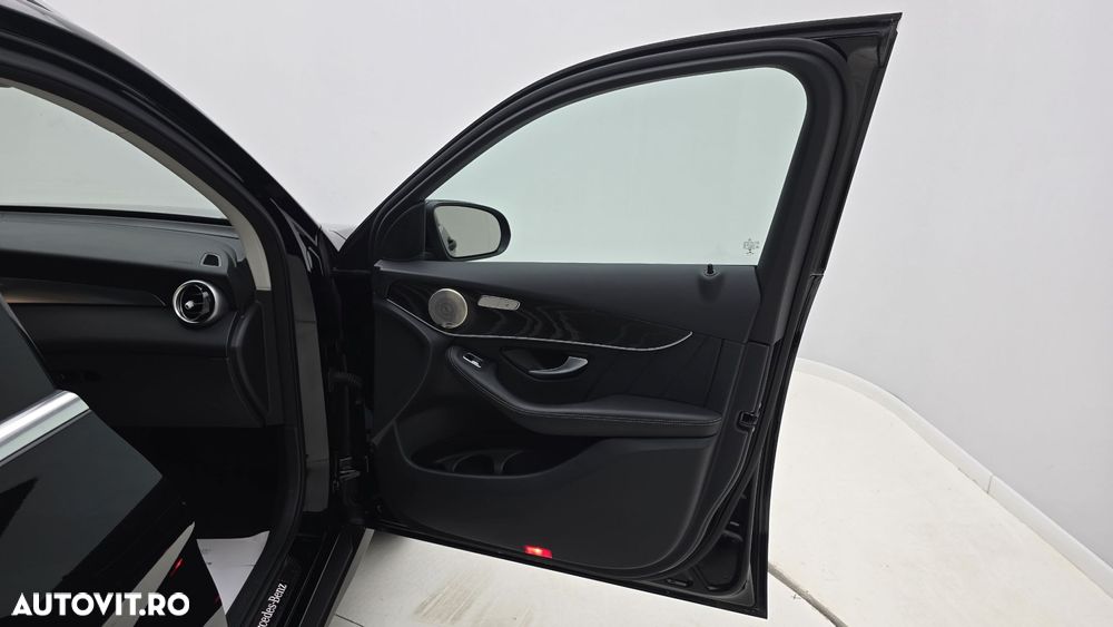 Mercedes-Benz GLC 300 e 4MATIC - 18