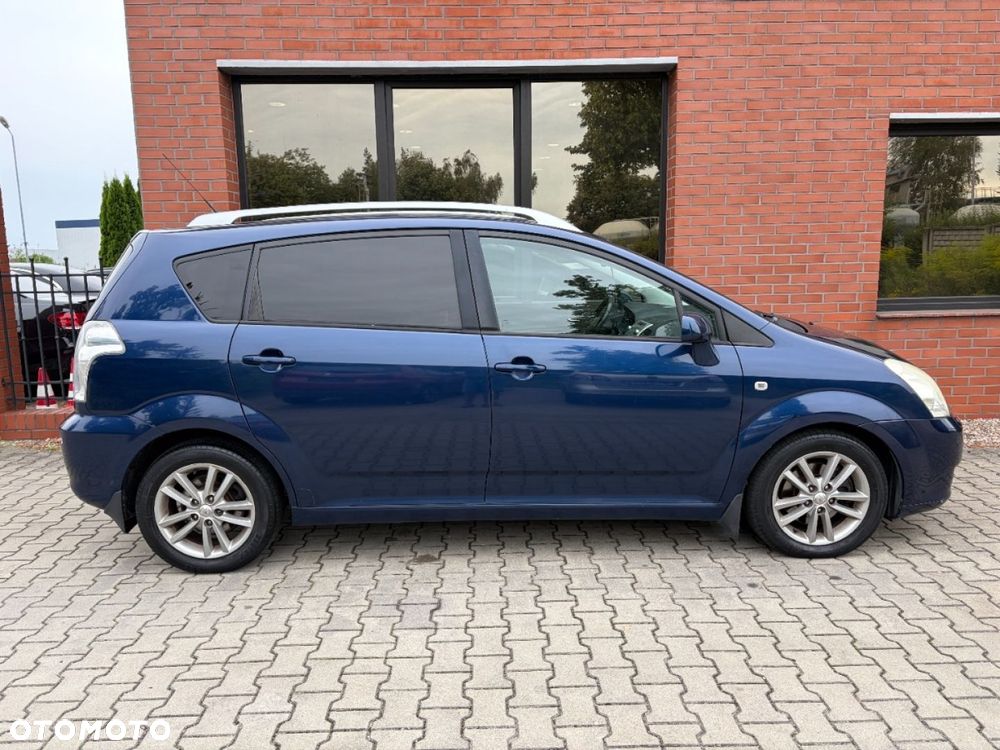 Toyota Corolla Verso 2.2 D-4D Executive - 21