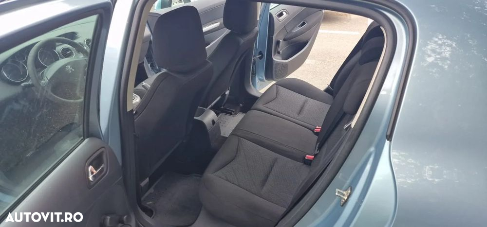 Peugeot 308 1.6HDi Confort Pack - 6