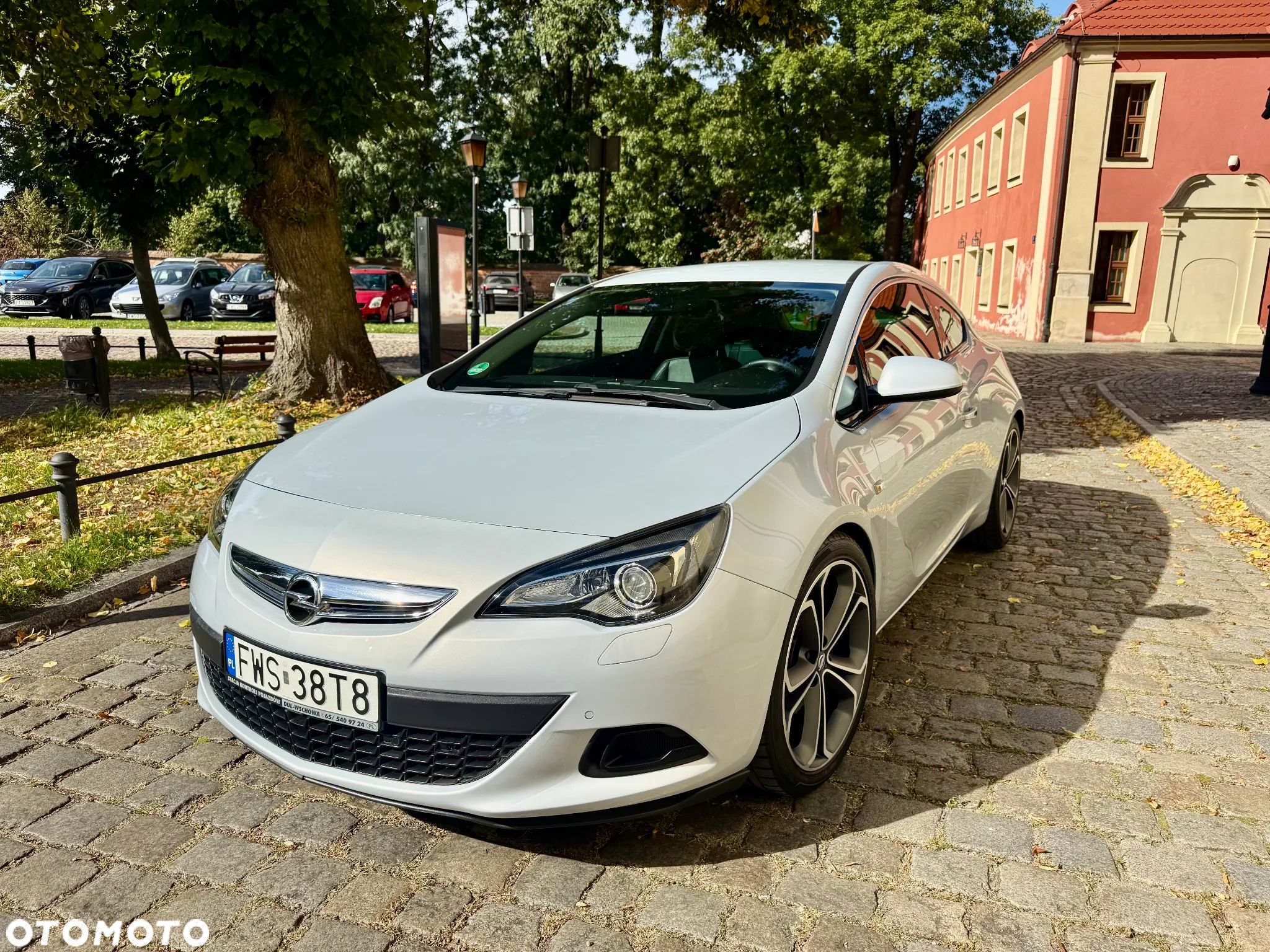 Opel Astra IV GTC 1.4 T Sport S&S EU6 - 1