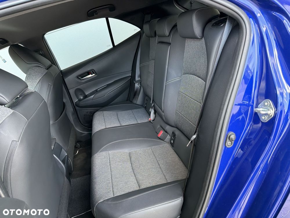 Toyota Corolla 1.8 Hybrid Style - 11