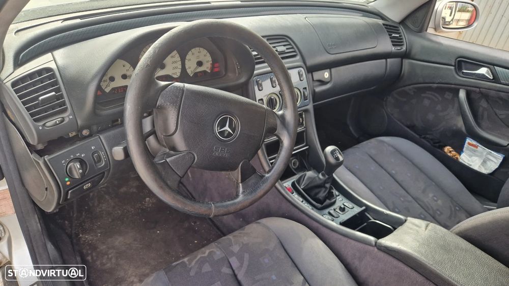 Mercedes-Benz CLK 200 Elegance - 8