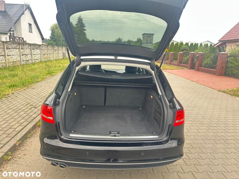 Audi A4 Avant 2.0 TDI DPF S line Sportpaket - 16