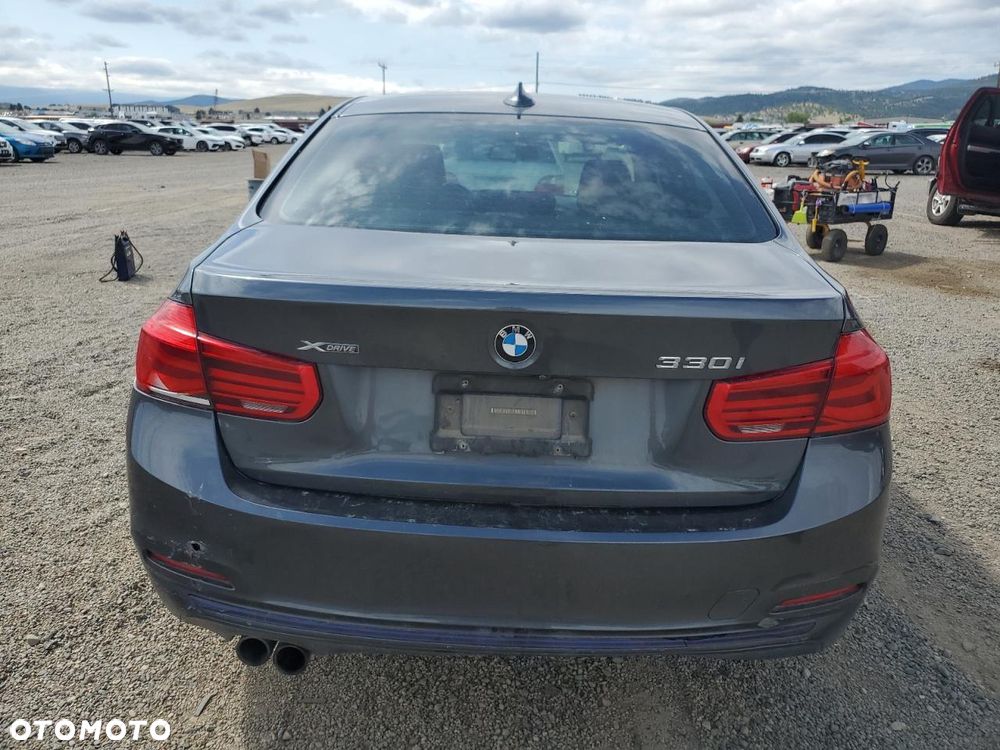 BMW Seria 3 330i xDrive Edition Luxury Line Purity - 6