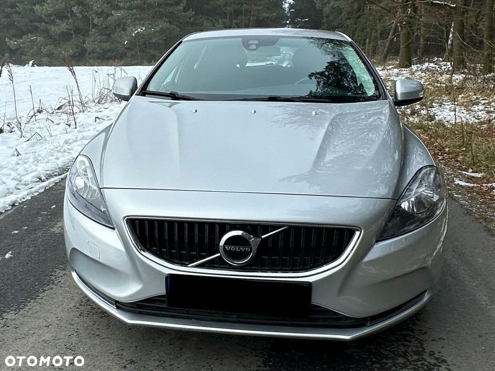 Volvo V40 D2 Summum - 2