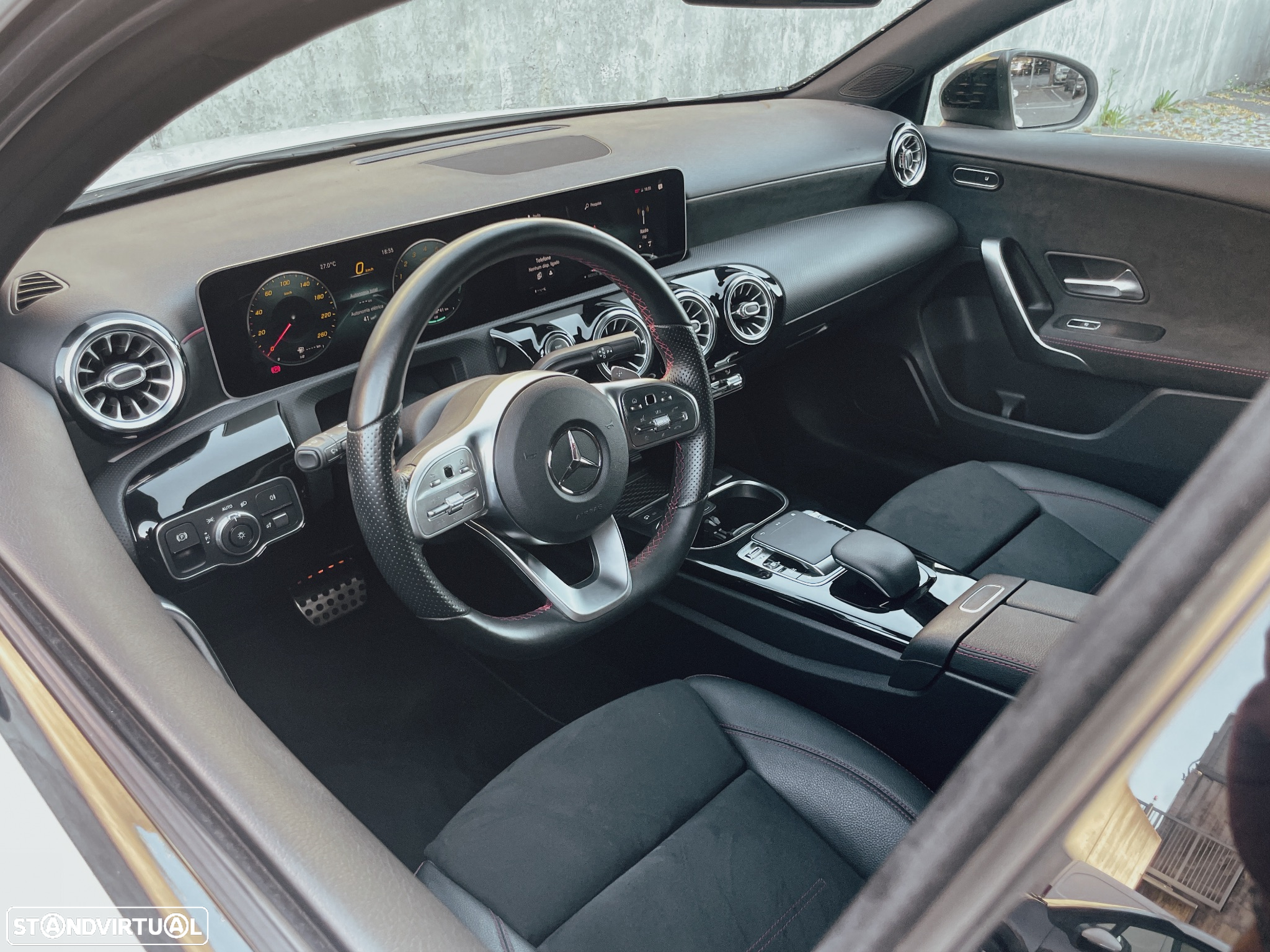 Mercedes-Benz A 250 e AMG Line - 2