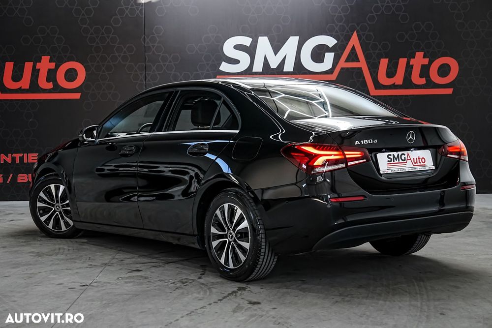 Mercedes-Benz A 180 d Sedan 8G-DCT - 6