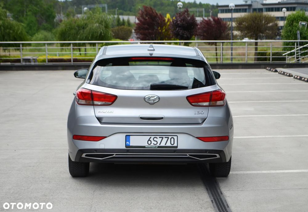 Hyundai i30 1.5 DPI Modern - 31