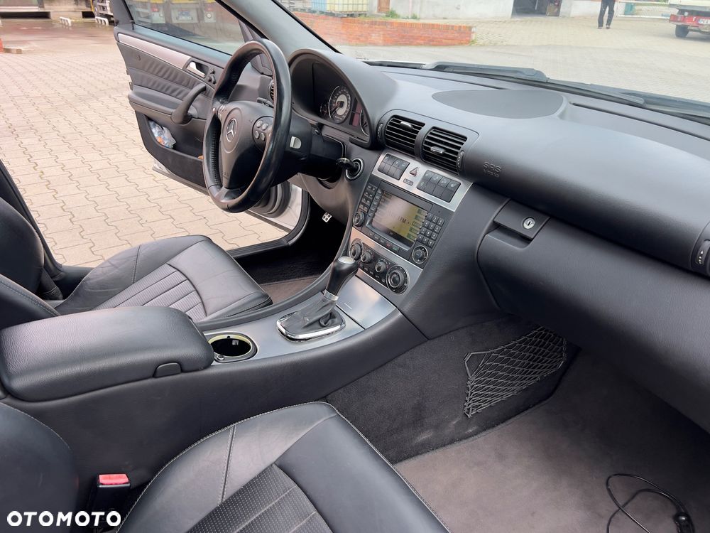 Mercedes-Benz Klasa C 55 AMG Automatik - 26