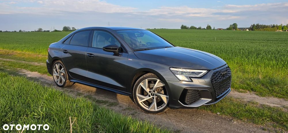 Audi A3 Limousine 35 TFSI Sport S tronic - 1