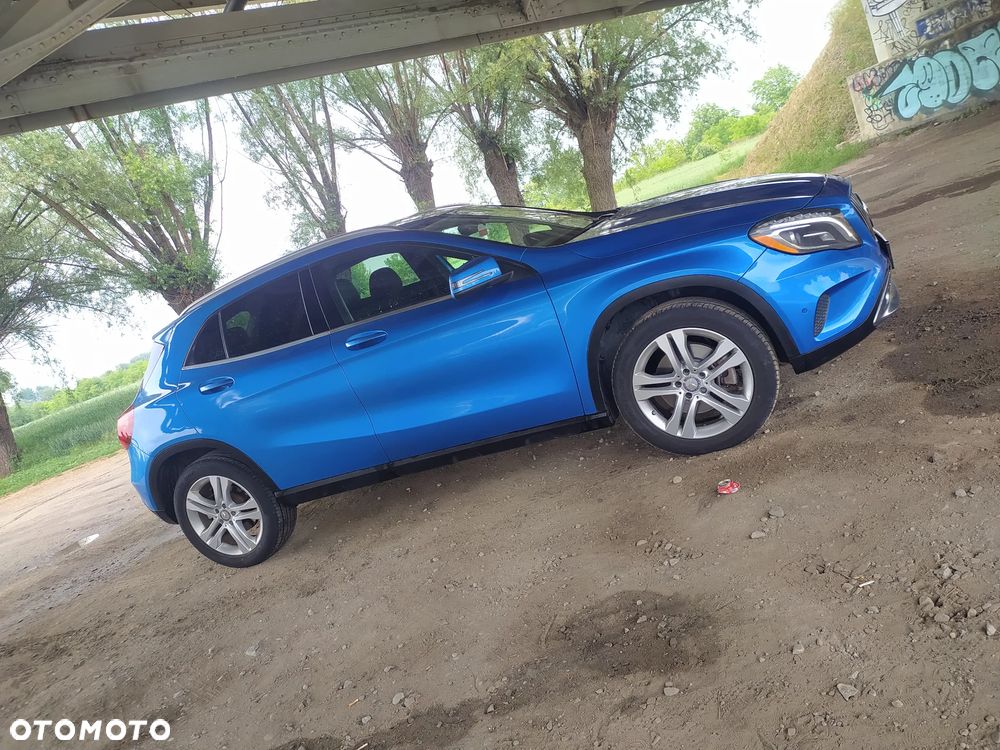 Mercedes-Benz GLA 250 4Matic 7G-DCT SCORE - 3