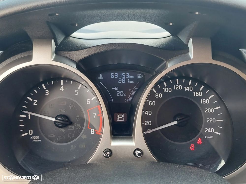 Nissan Juke 1.6 N-Connecta Xtronic - 11