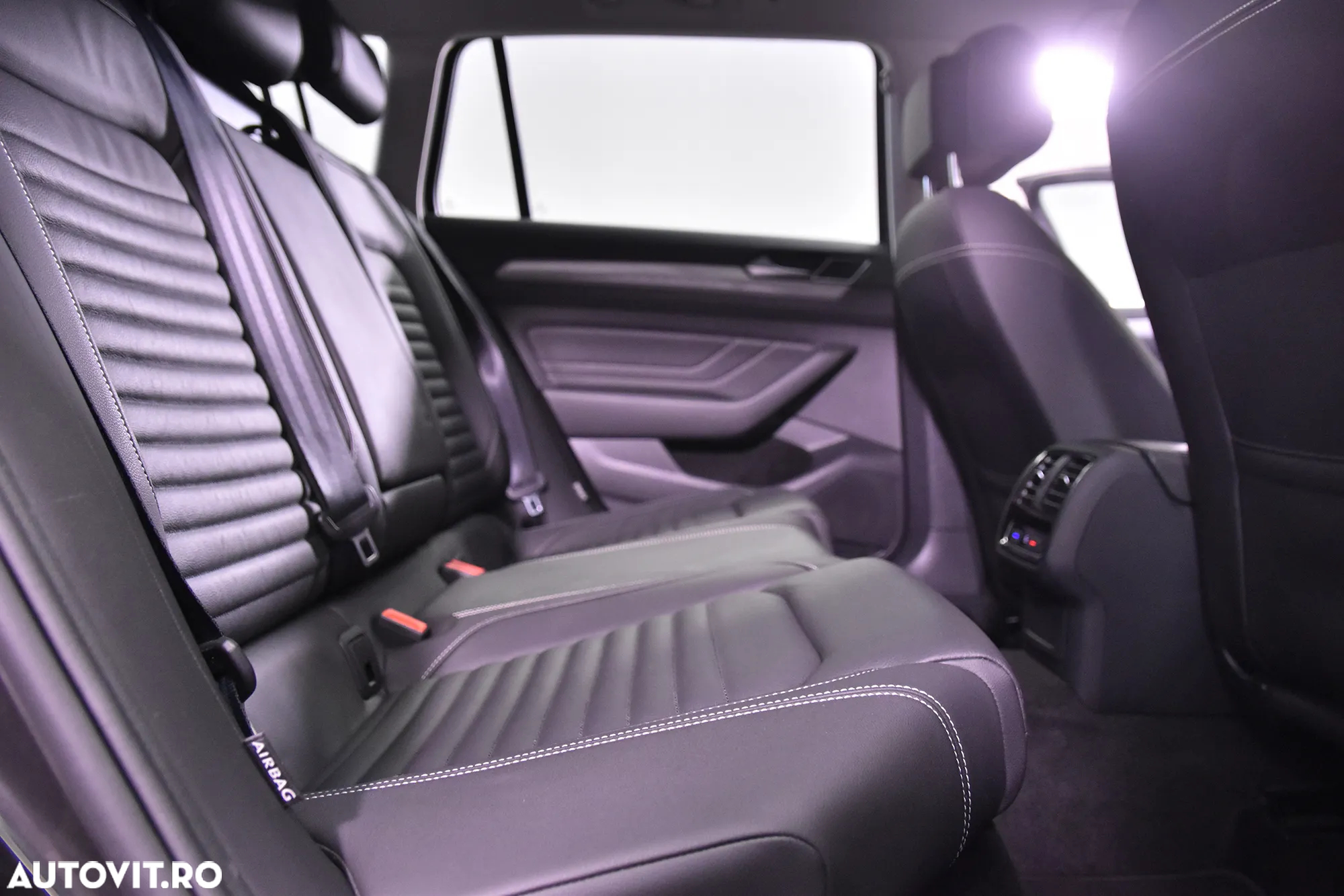 Volkswagen Passat Variant 1.4 TSI Plug-In-Hybrid DSG GTE - 12