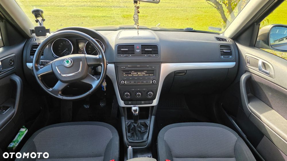 Skoda Yeti 2012 photo 3