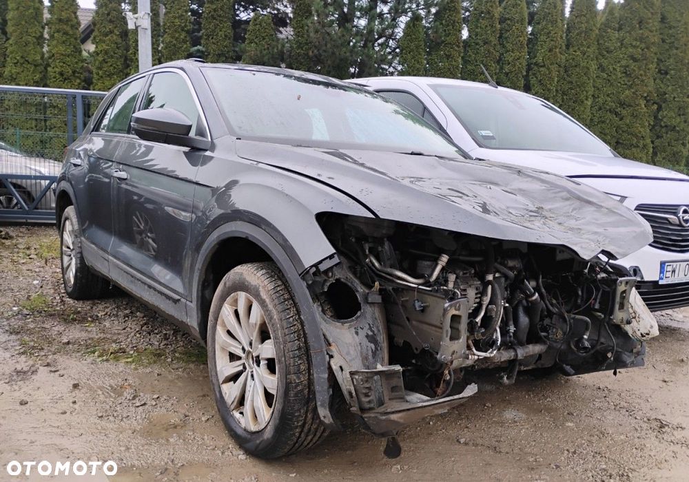 Volkswagen T-Roc - 2