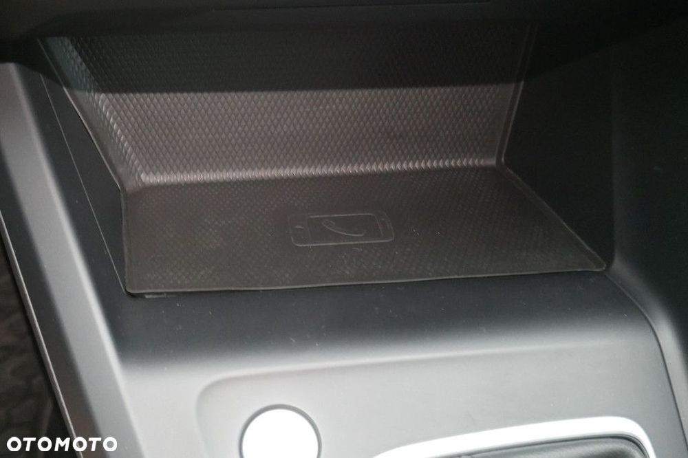 Volkswagen Golf Variant - 19