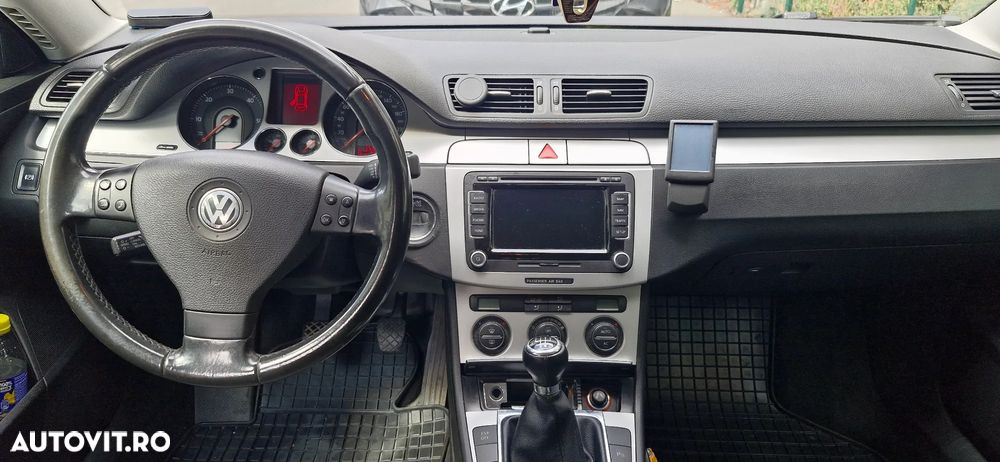 Volkswagen Passat 1.9 TDI DPF Comfortline - 4