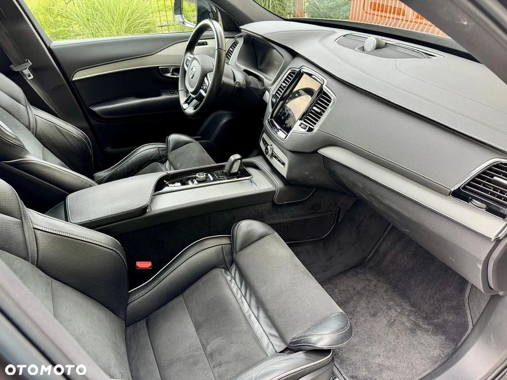 Volvo XC 90 D5 AWD R-Design 7os - 33