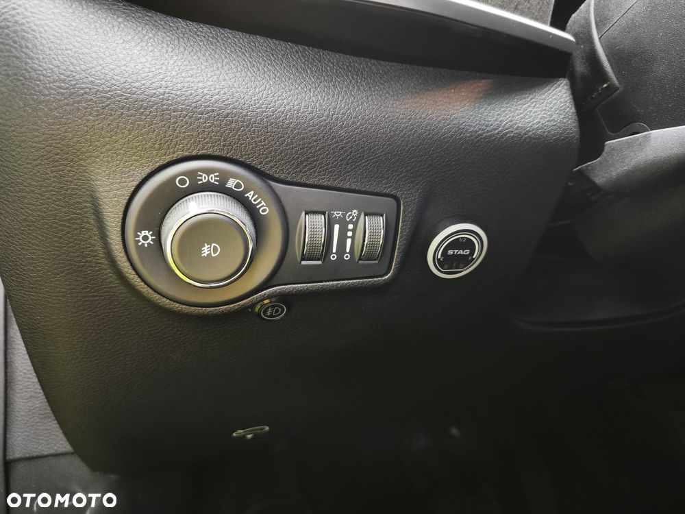 Jeep Compass - 10