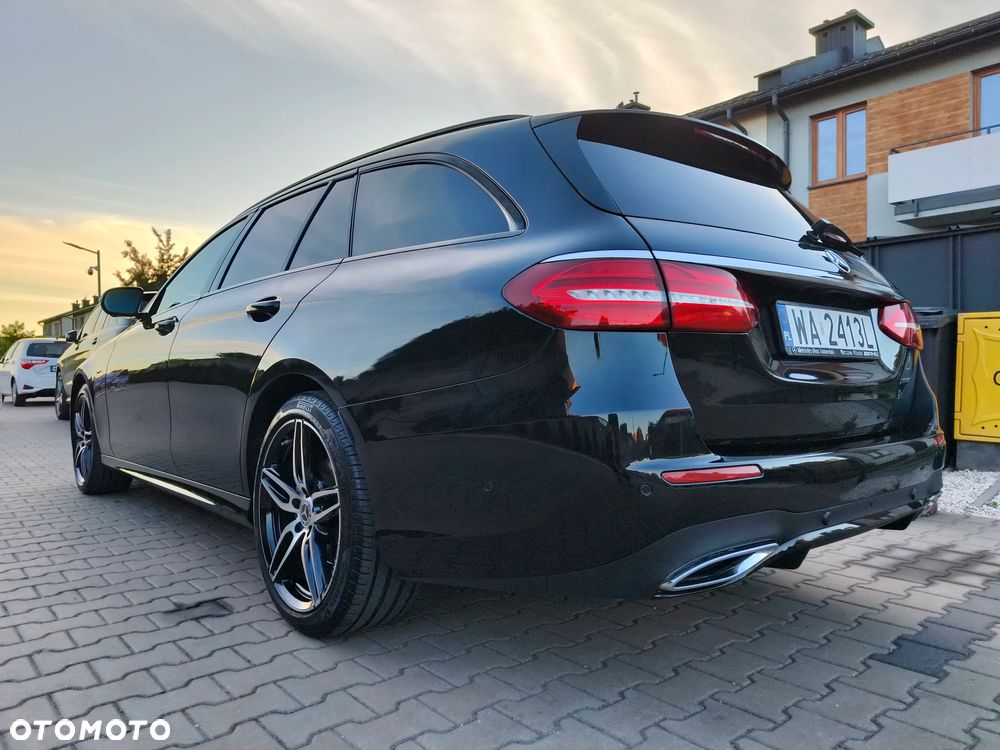 Mercedes-Benz Klasa E 220 d 4-Matic 9G-TRONIC - 7