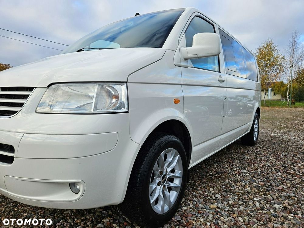 Volkswagen Caravelle - 25