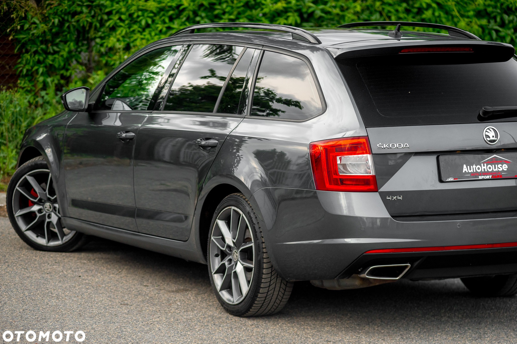 Skoda Octavia Combi 2.0 TDI 4x4 DSG RS - 10