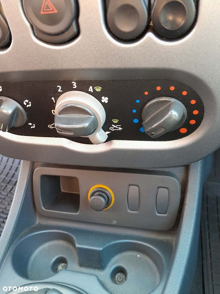 Dacia Duster 1.5 dCi Ambiance - 24