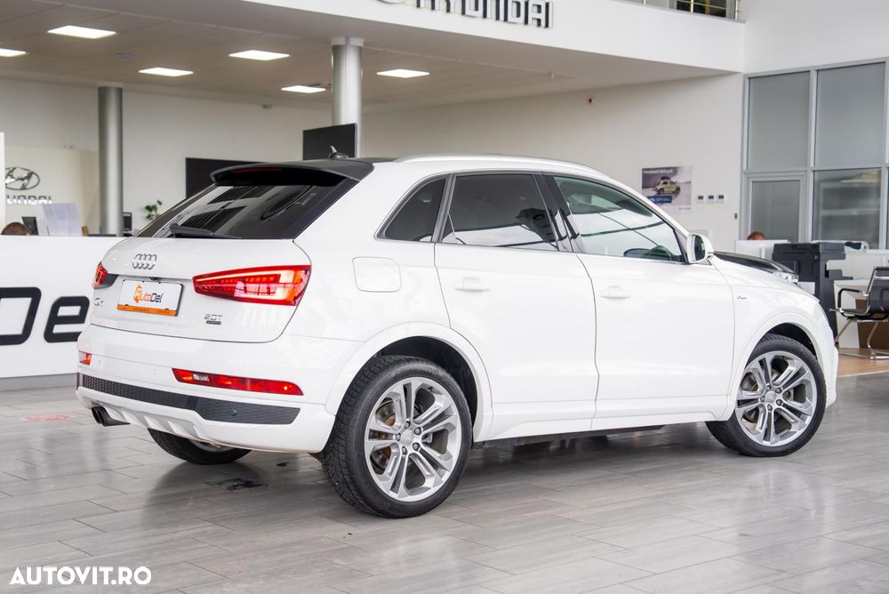 Audi Q3 2.0 TFSI Quattro S tronic - 12