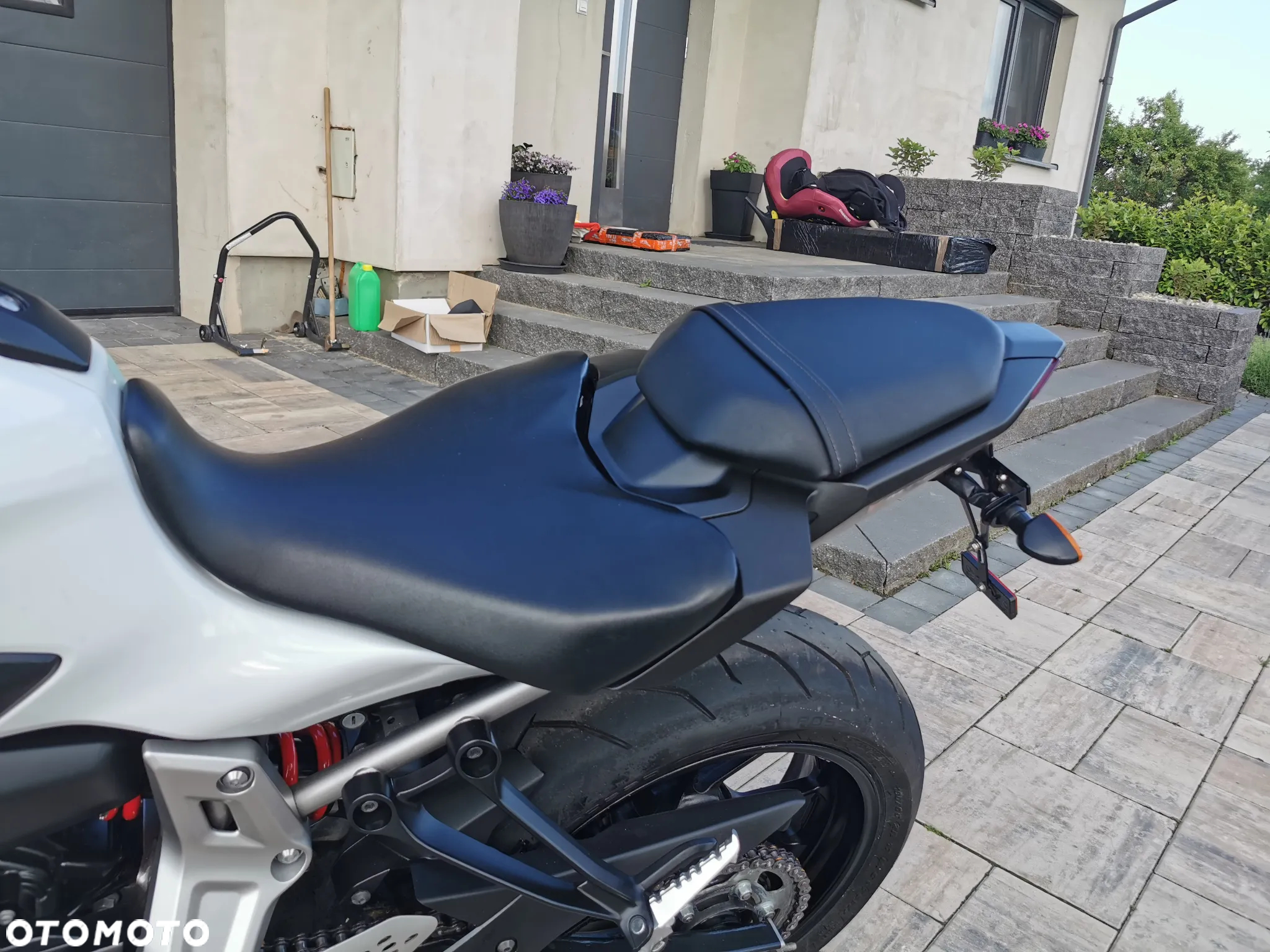 Yamaha MT - 8