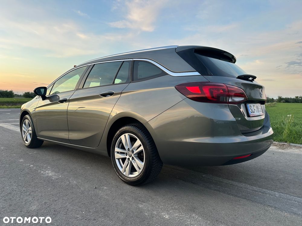 Opel Astra 1.4 Turbo Innovation - 23