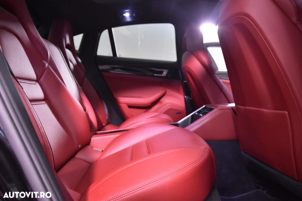 Porsche Panamera - 12