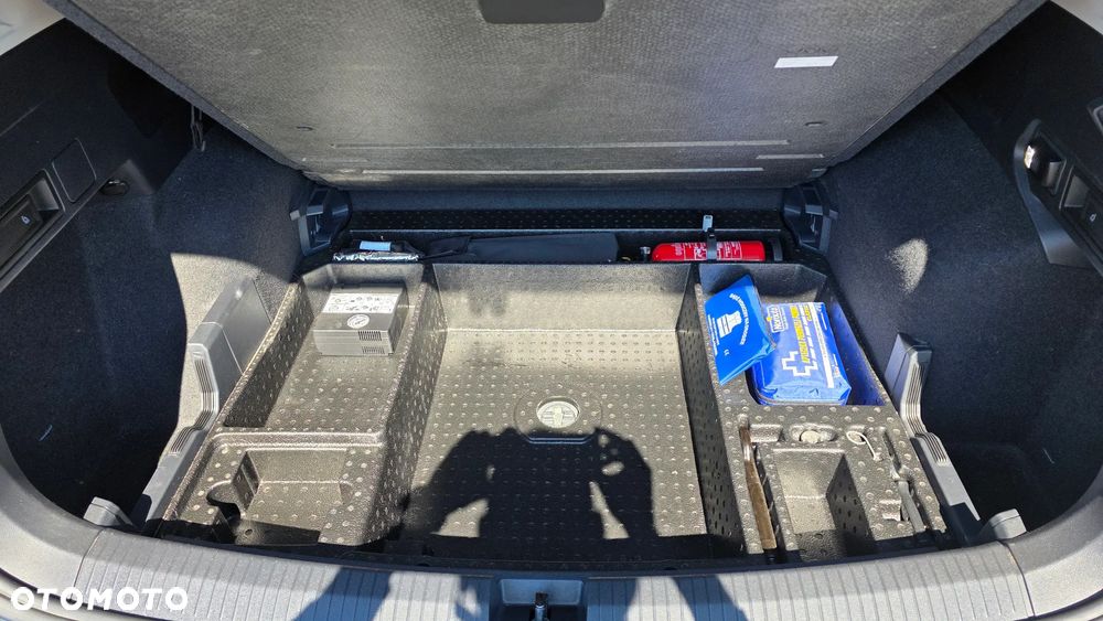 Volkswagen Tiguan Allspace 2.0 TSI 4Mot Elegance DSG - 11