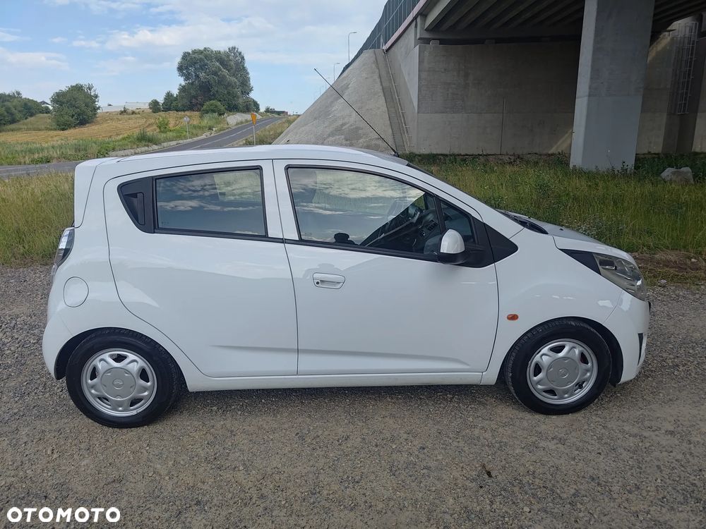 Chevrolet Spark 1.0 LT - 12