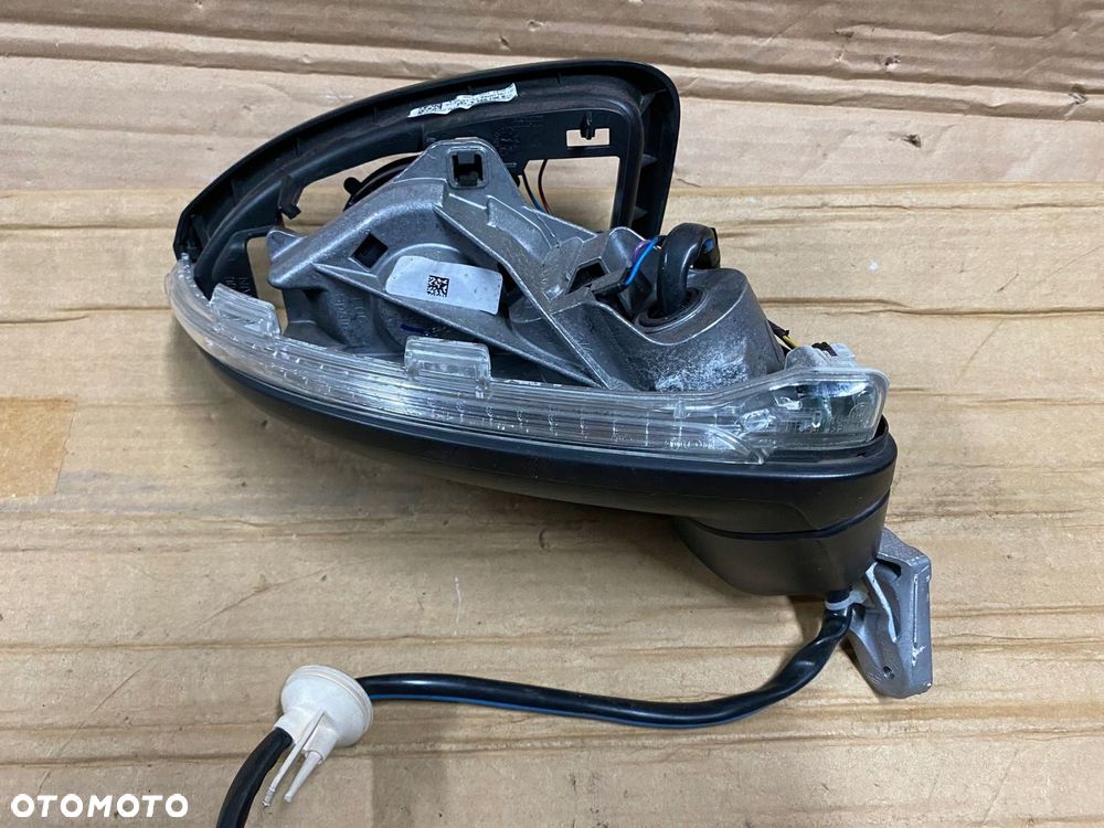 LUSTERKO PRAWE VW TOURAN II 13PIN 5TB857502A EU - 2