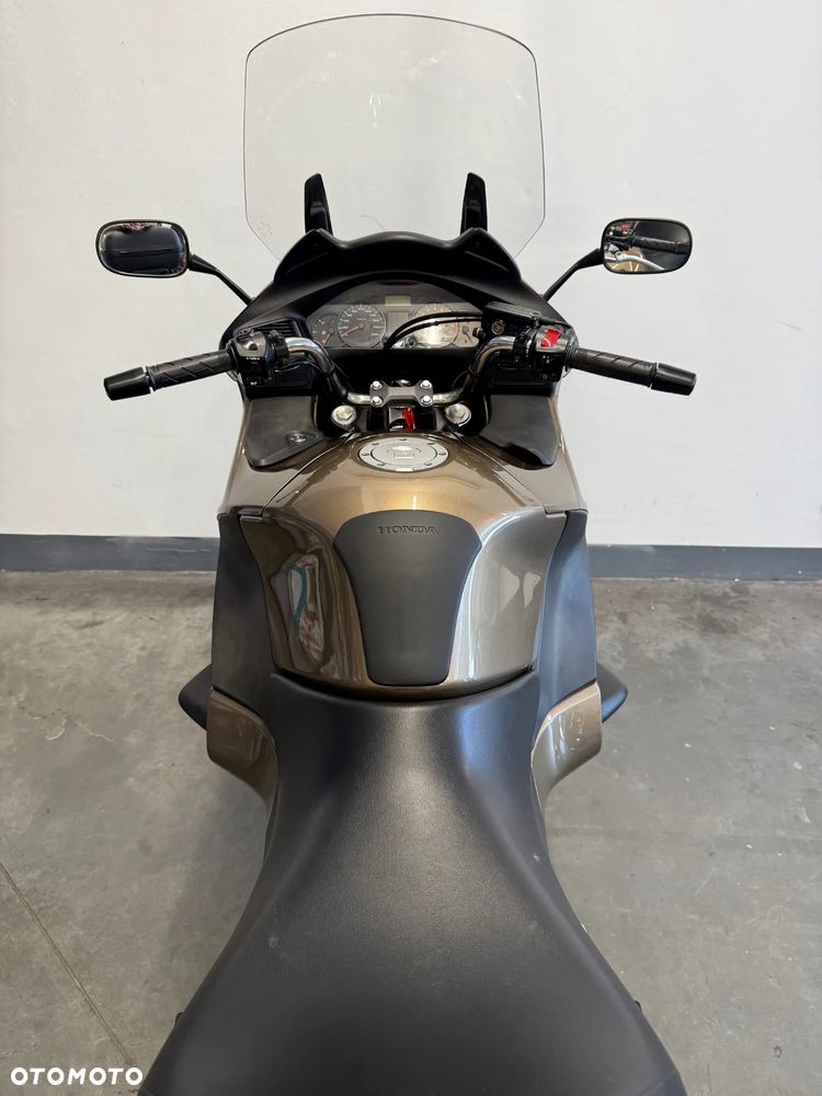 Honda Deauville - 37