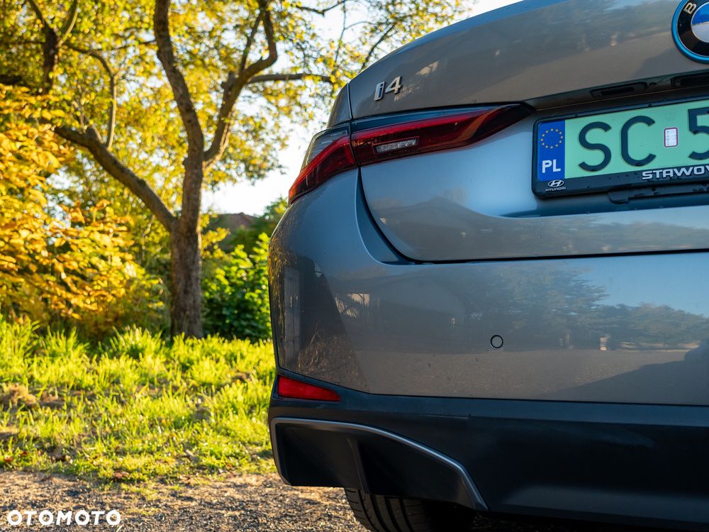 BMW i4 - 16