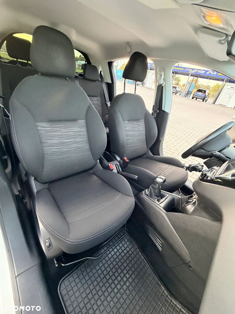 Peugeot 208 1.2 PureTech Style - 15