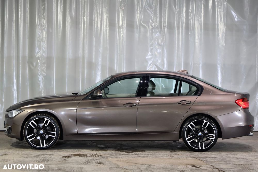 BMW Seria 3 318d Touring Modern Line - 39